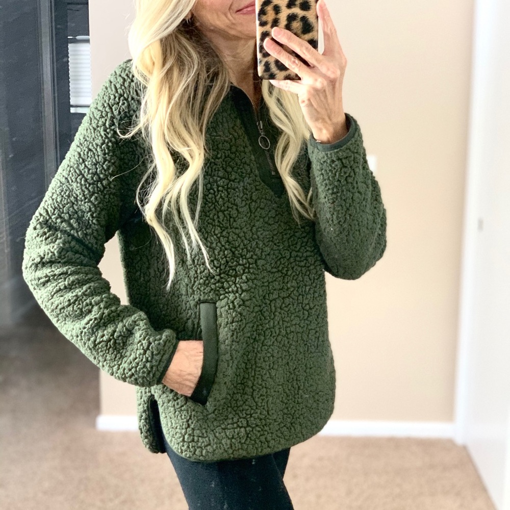 Abercrombie Sherpa quarter zip top